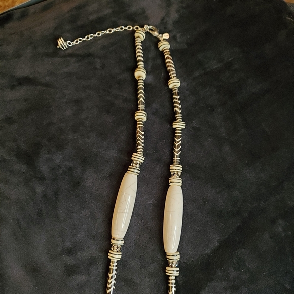 Chico's zebra necklace earrings set - Picture 3 of 12